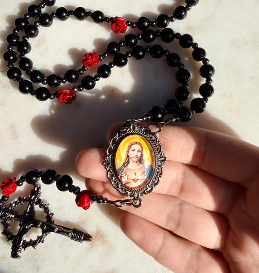 Sacred Heart of Jesus Rosary with red roses πΉ