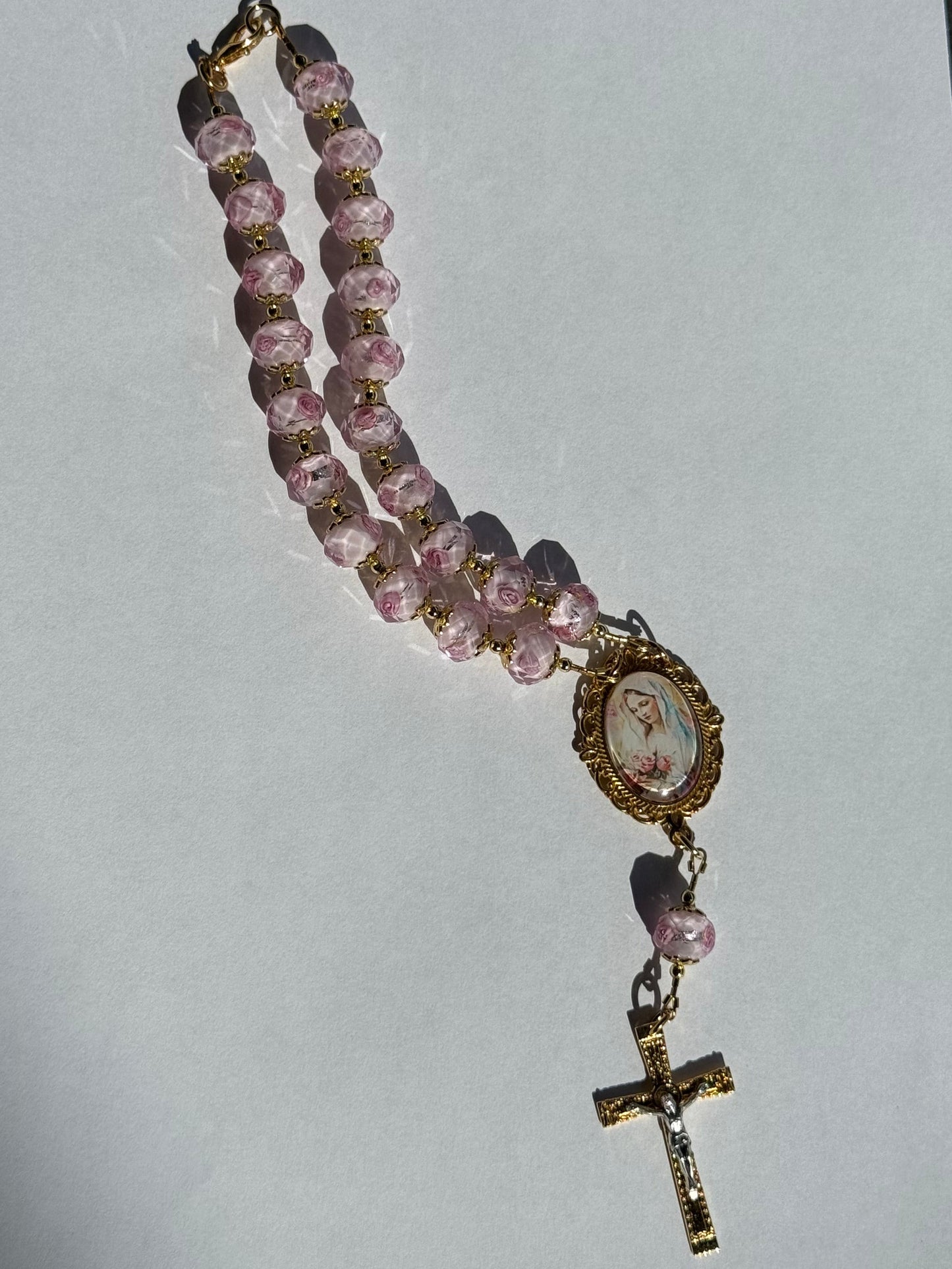 Gold plated 🌷 pink car rosary