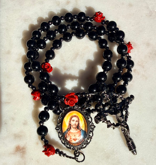 Sacred Heart of Jesus Rosary with red roses 🌹