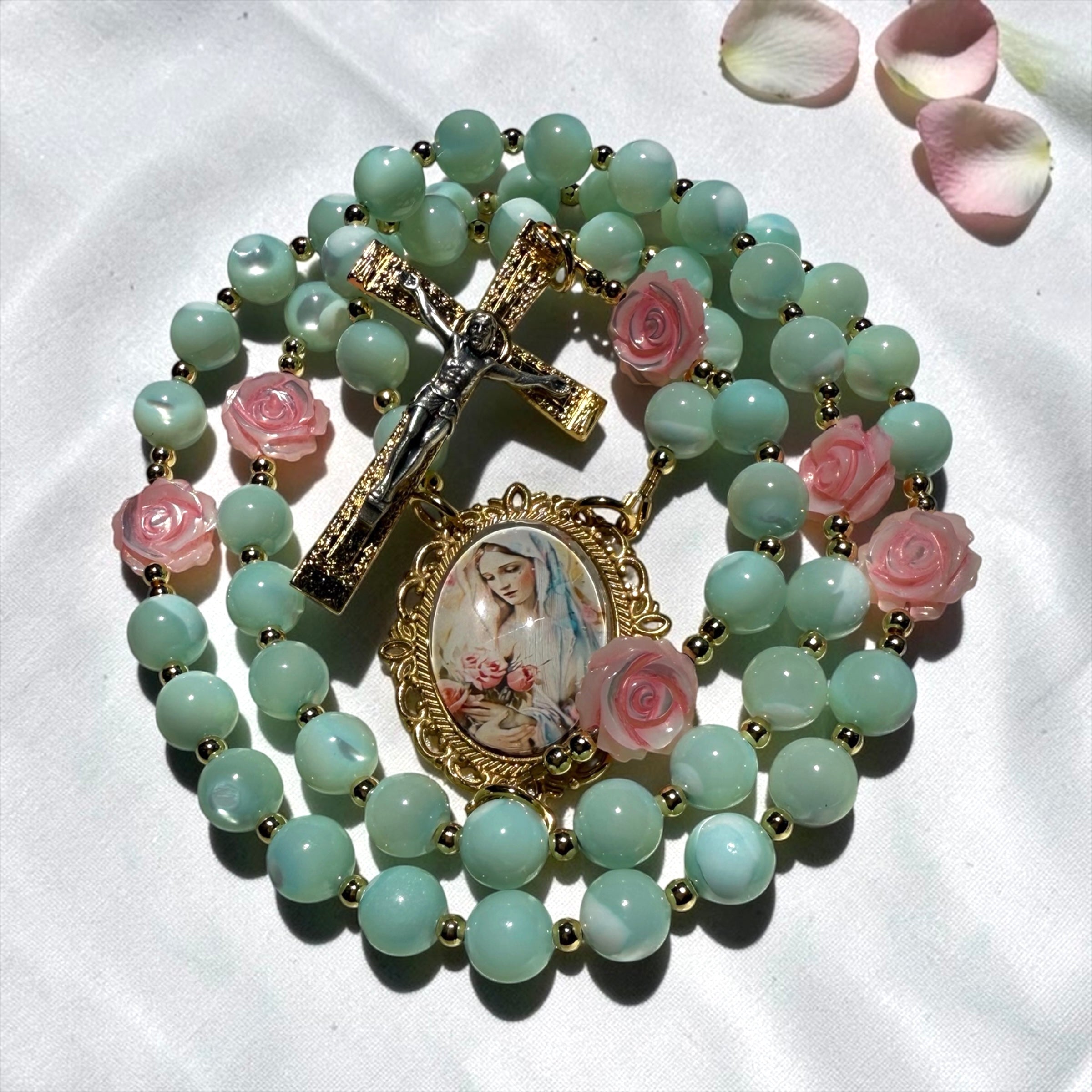 Adorable Mother Mary Rosary ~ Mother or Pearl beads