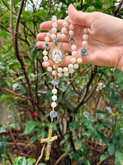 Our Lady of the rosary 🩵 ~ white mother of pearl rosary